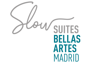 Logotipo de Slow Suites Bellas Artes Madrid en texto gris y turquesa
