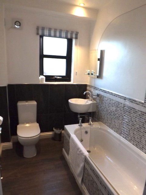 Accessible en-suite room with King Size bed at the Inn On The Loch  Crocketford near Dumfries