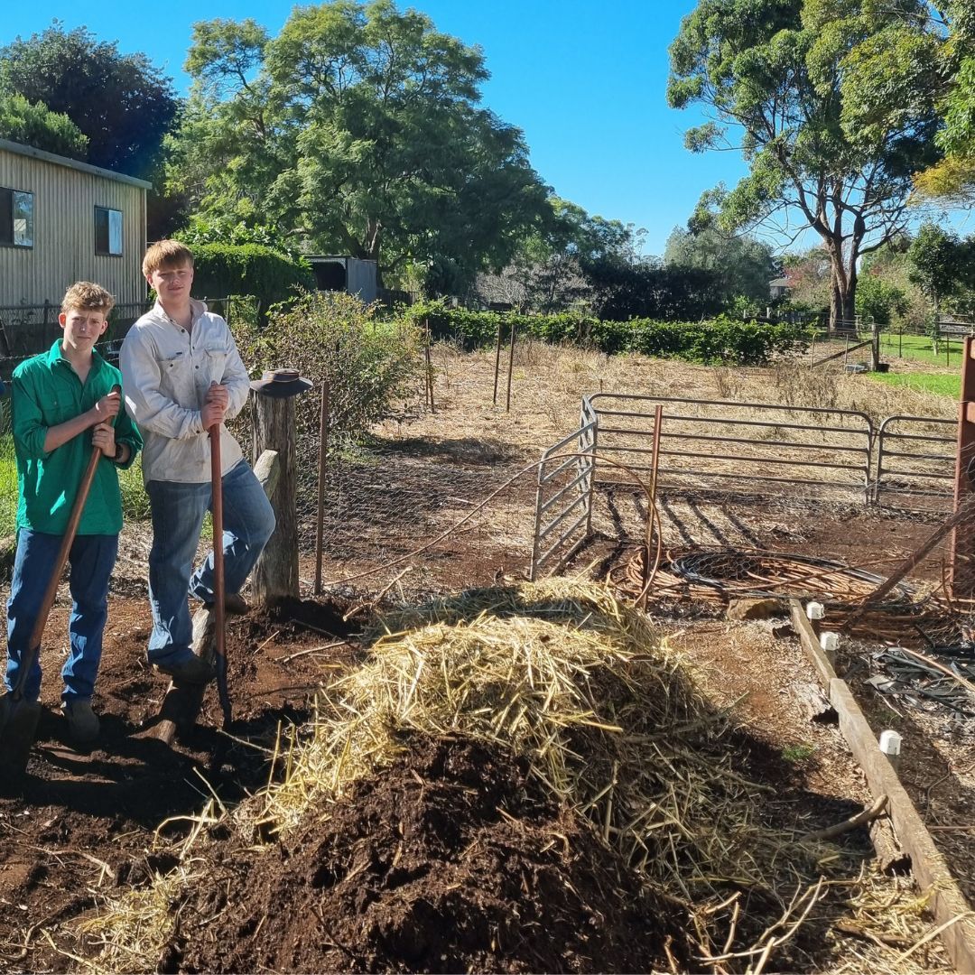 Rural Operations students at Downlands On-site Farm