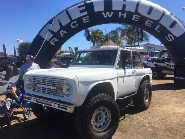 White Jeep Parked Under Inflatable Arch - Long Beach, CA - Auto-B-Craft Collision Center