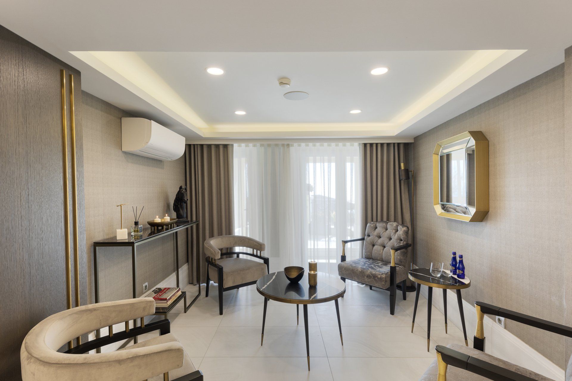 Mula By Mula Hotel,  Lobby