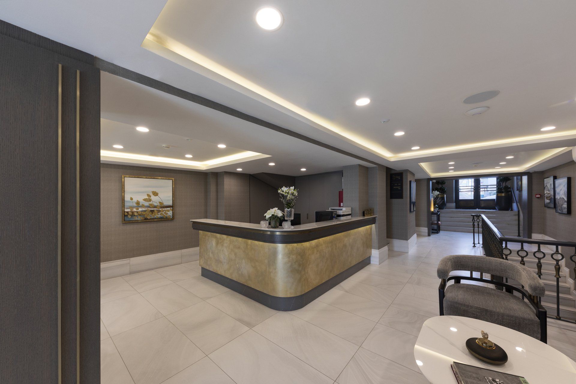 Mula By Mula Hotel,  Lobby