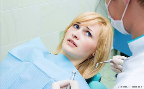 Zahnbehandlung unter Lachgas-Sedierung: Ideal für Angstpatienten