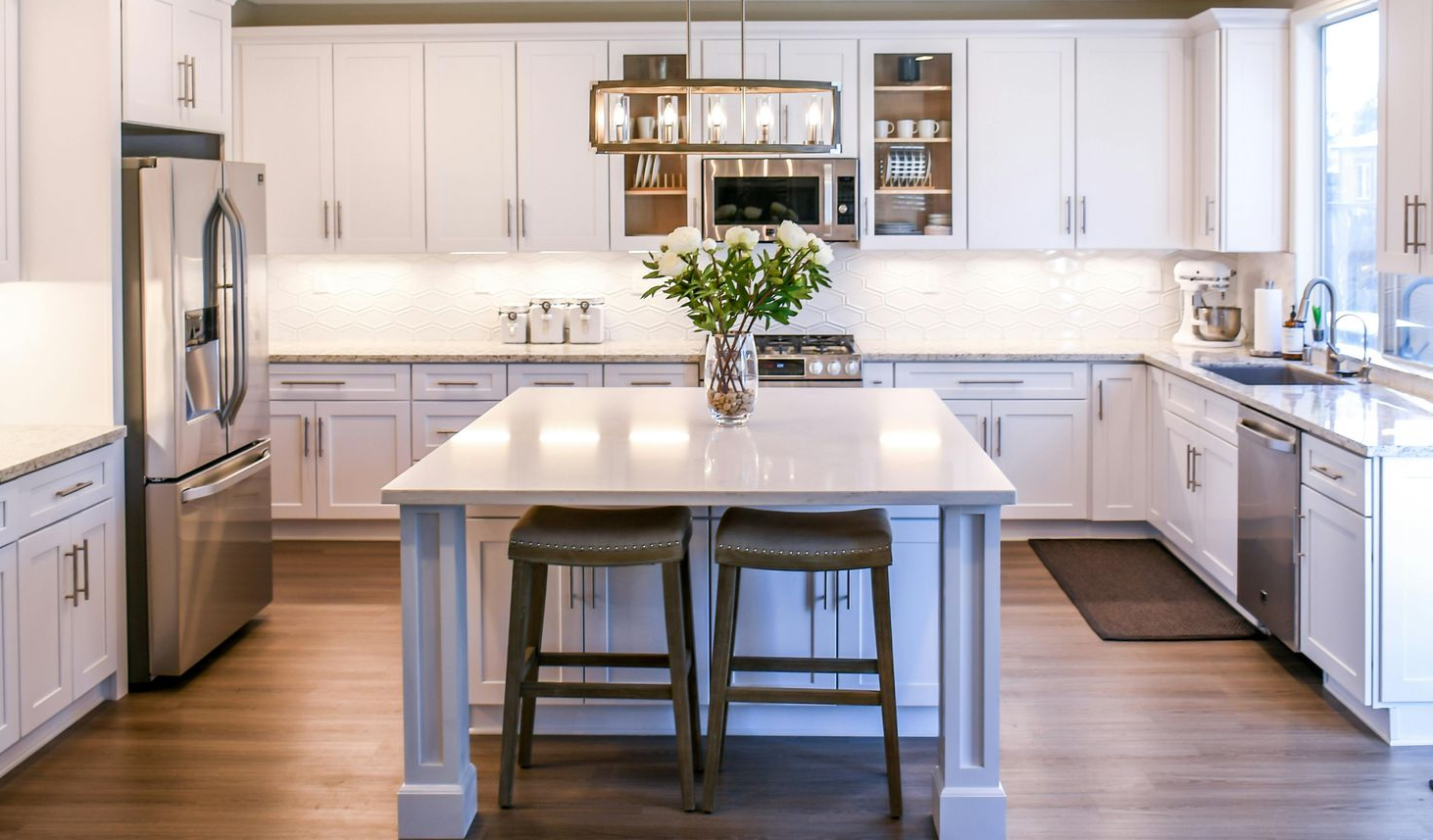White modern kitchen