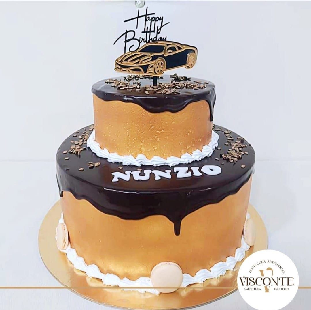 torta a piani compleanno