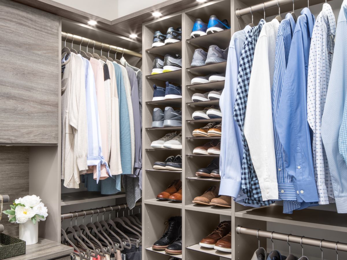 Walk In Custom Closet System