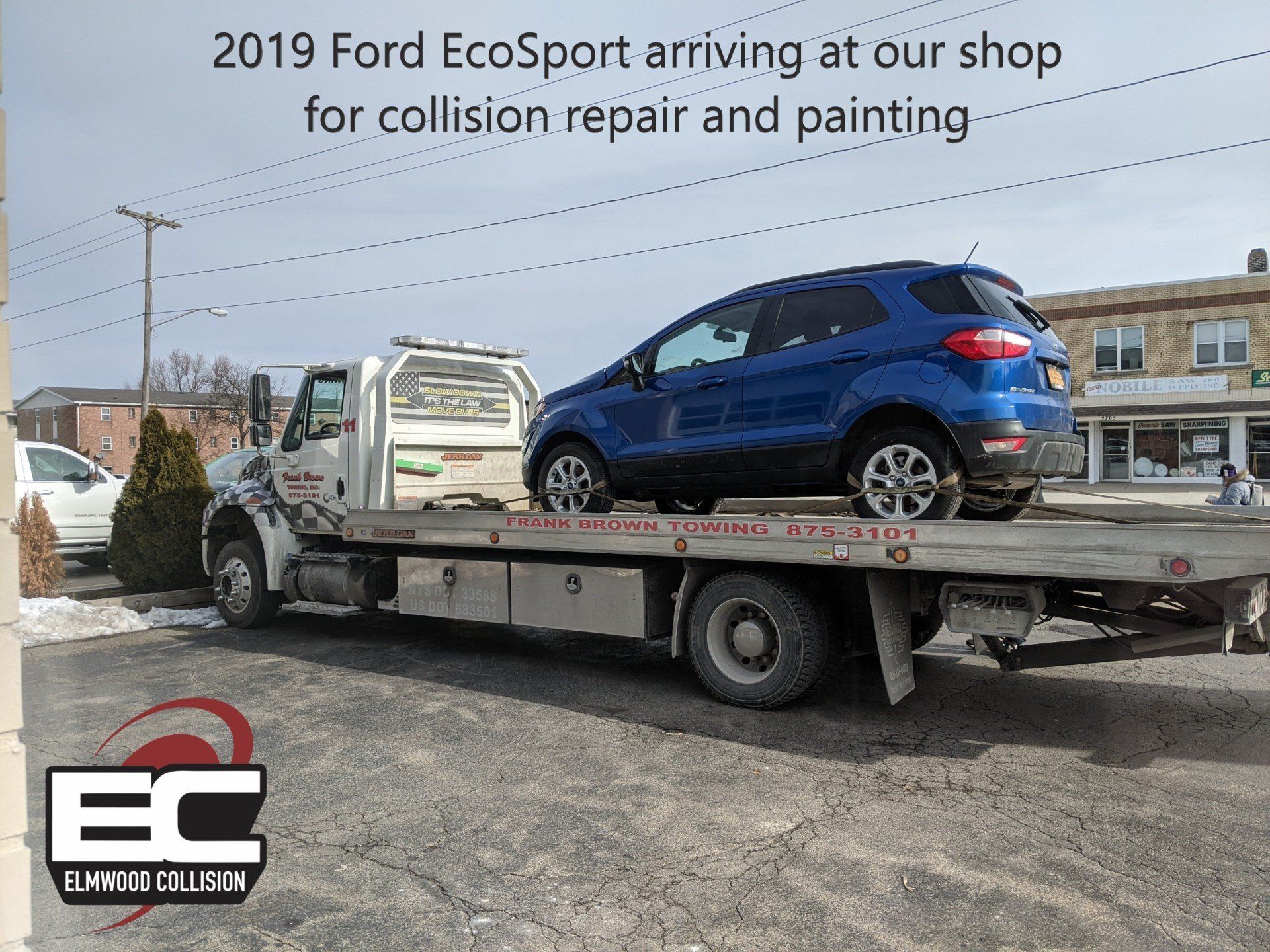 Ford EcoSport arrives on Flatbed at Elmwood Collision