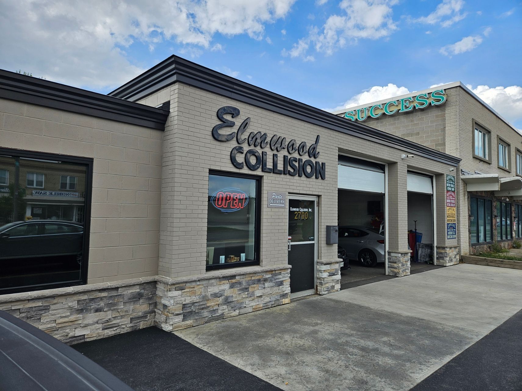 elmwood collision storefront at 2700 elmwood ave kenmore new york