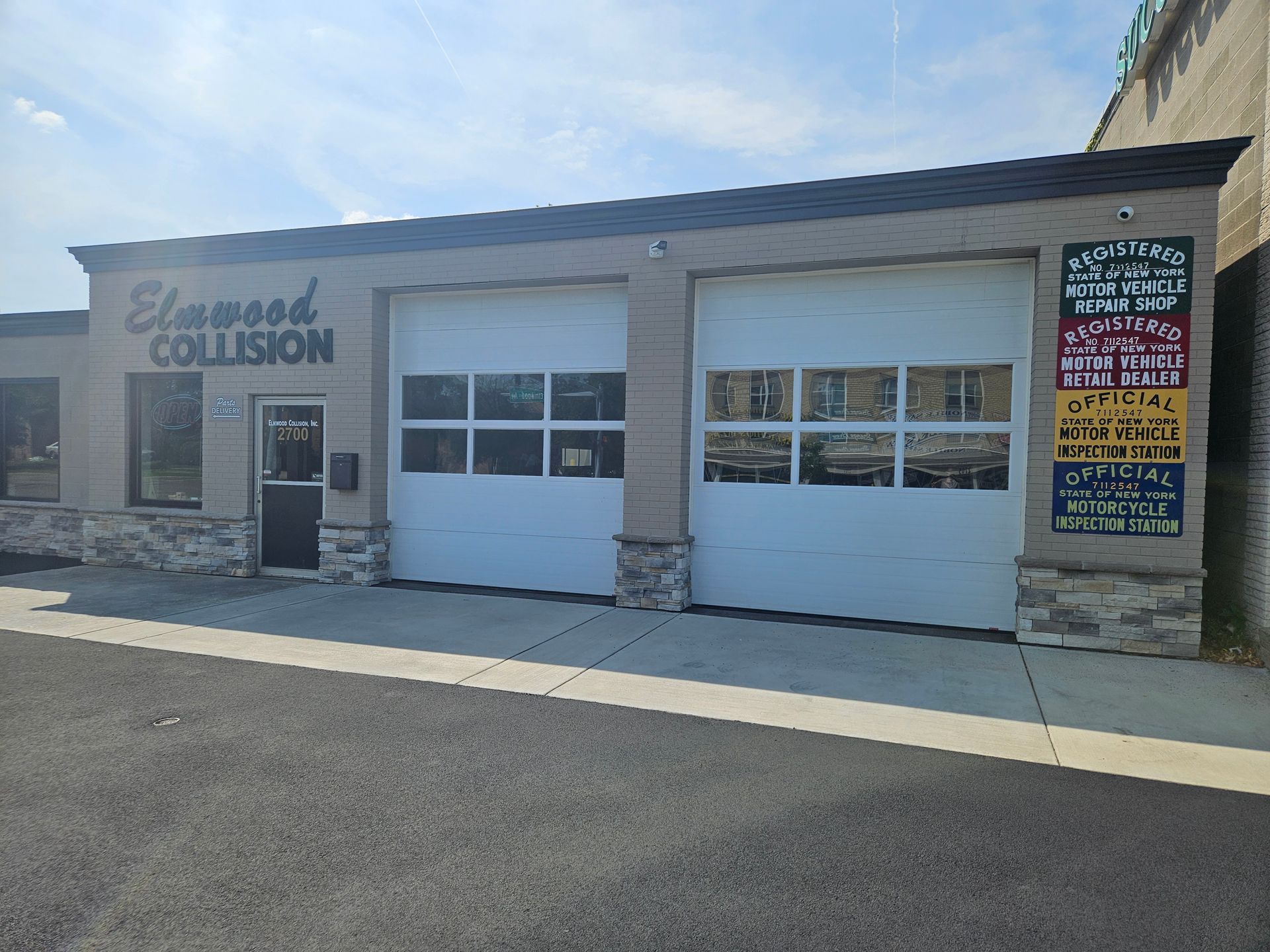 elmwood collision storefront in tonawanda new york