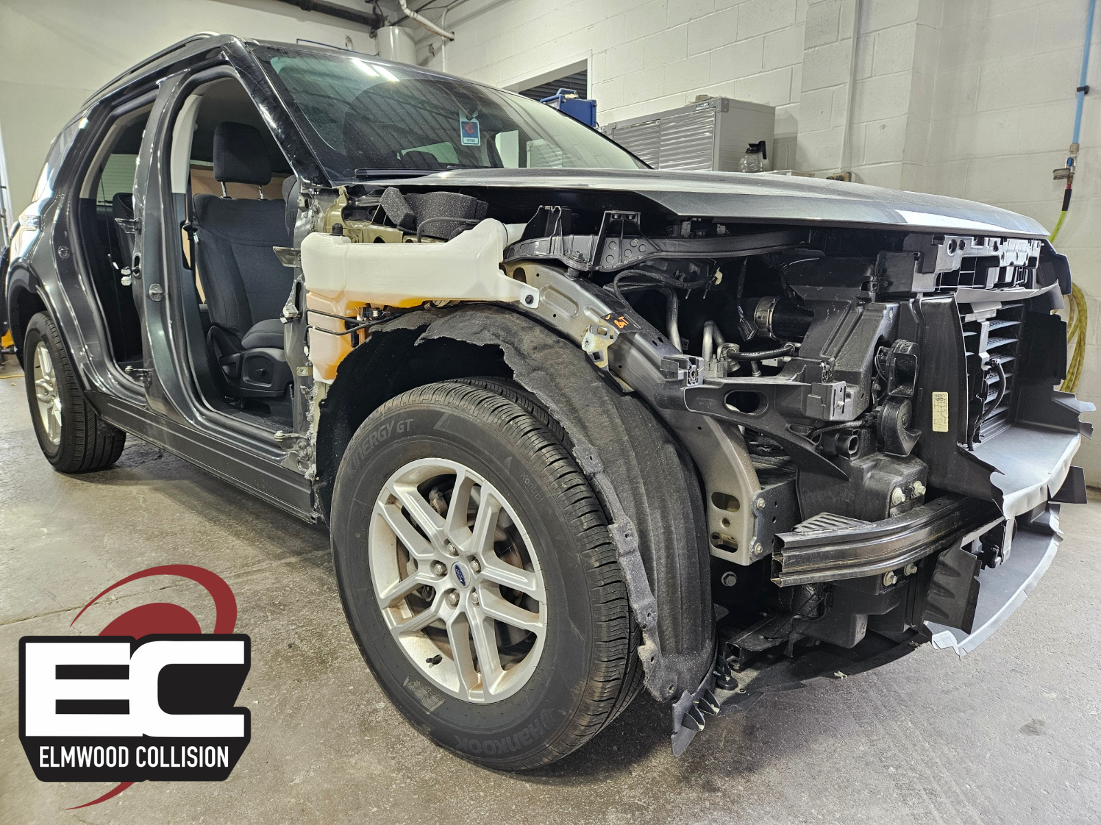 elmwood collision front end and fender damage in buffalo new york
