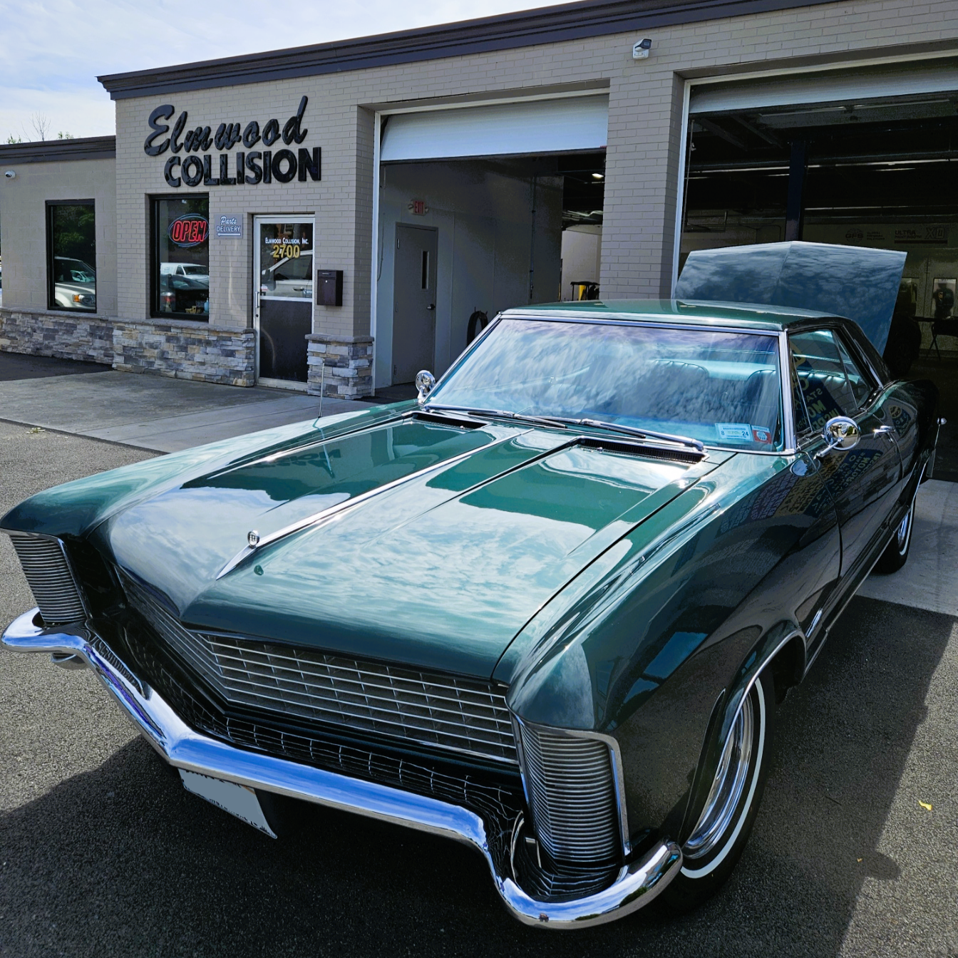 professional auto body service at elmwood collision