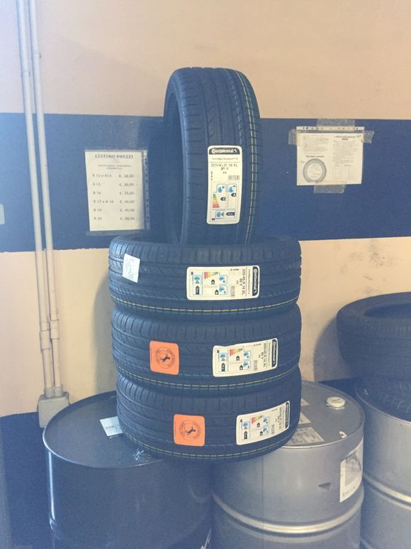 Vendita pneumatici 