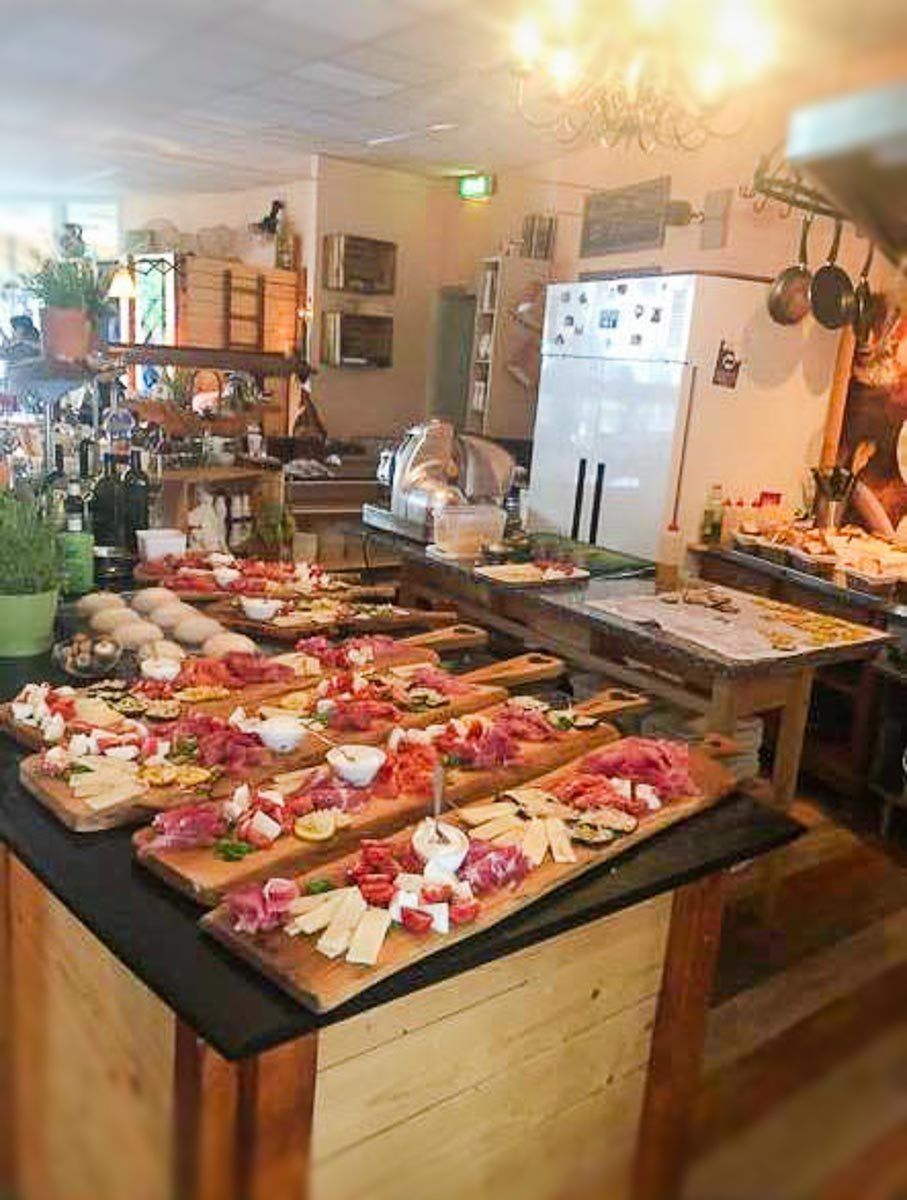 Ciao Mimi - Buffetten Schalen