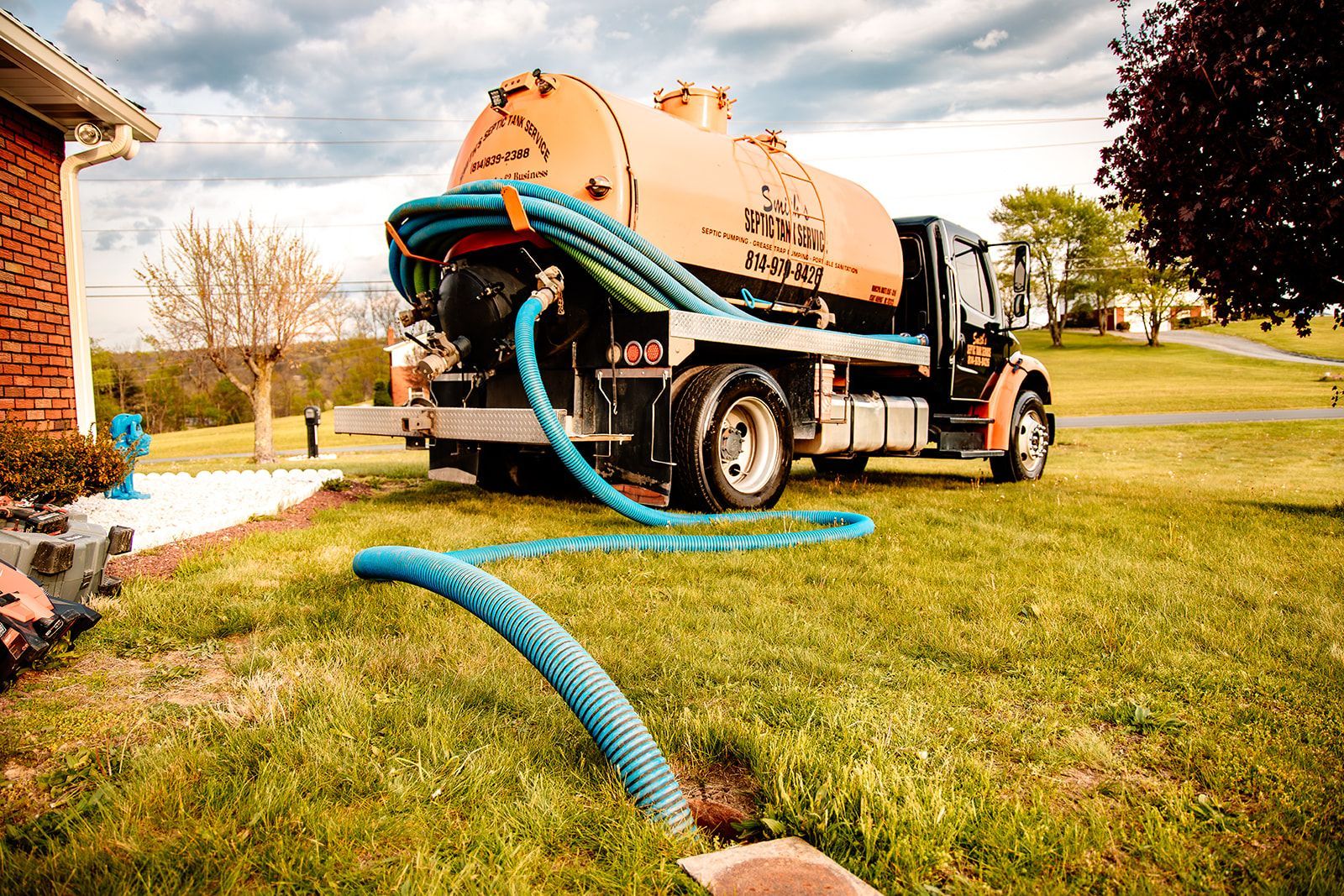 Septic tank pumping