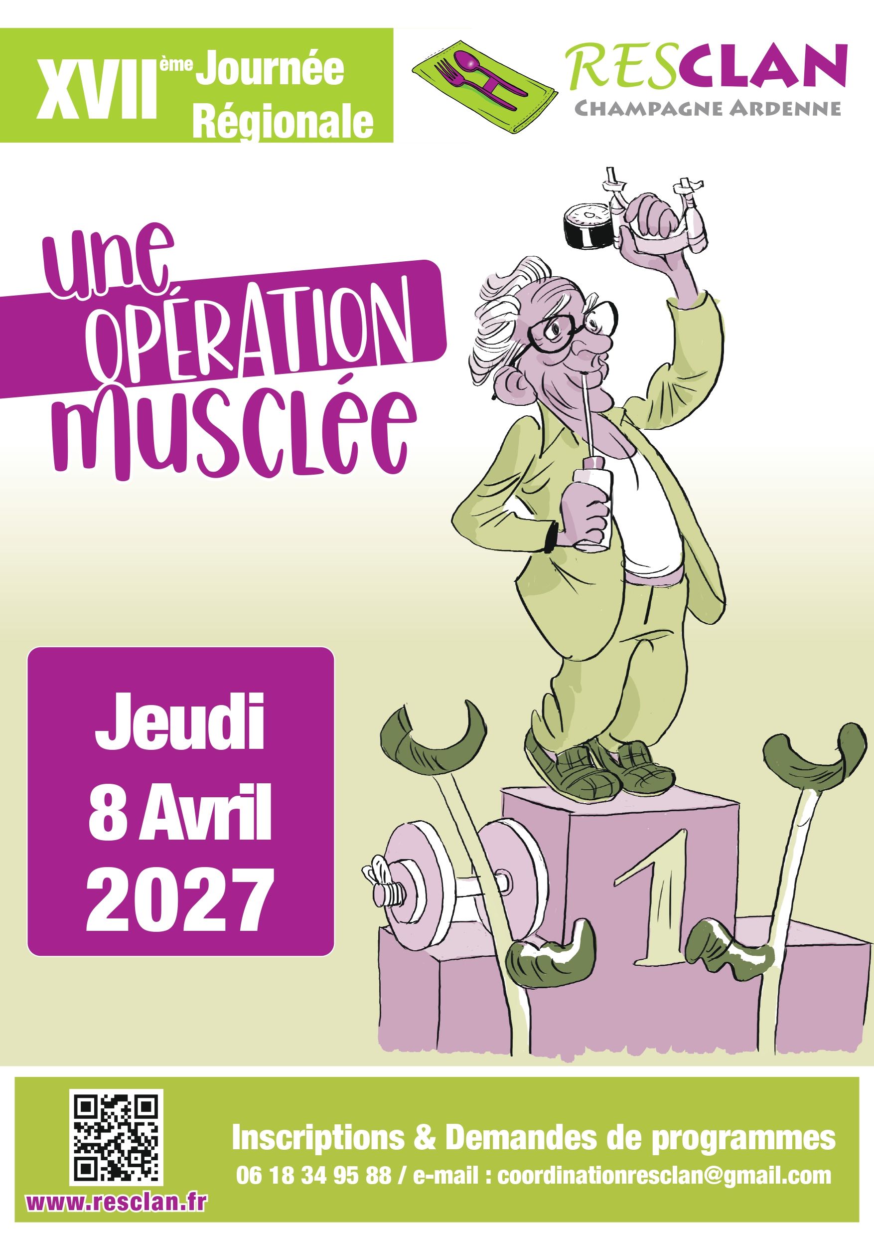 Quatre personnes sur scène lors d'une cérémonie de remise de prix, avec le titre d'un projet affiché sur un grand écran derrière elles.