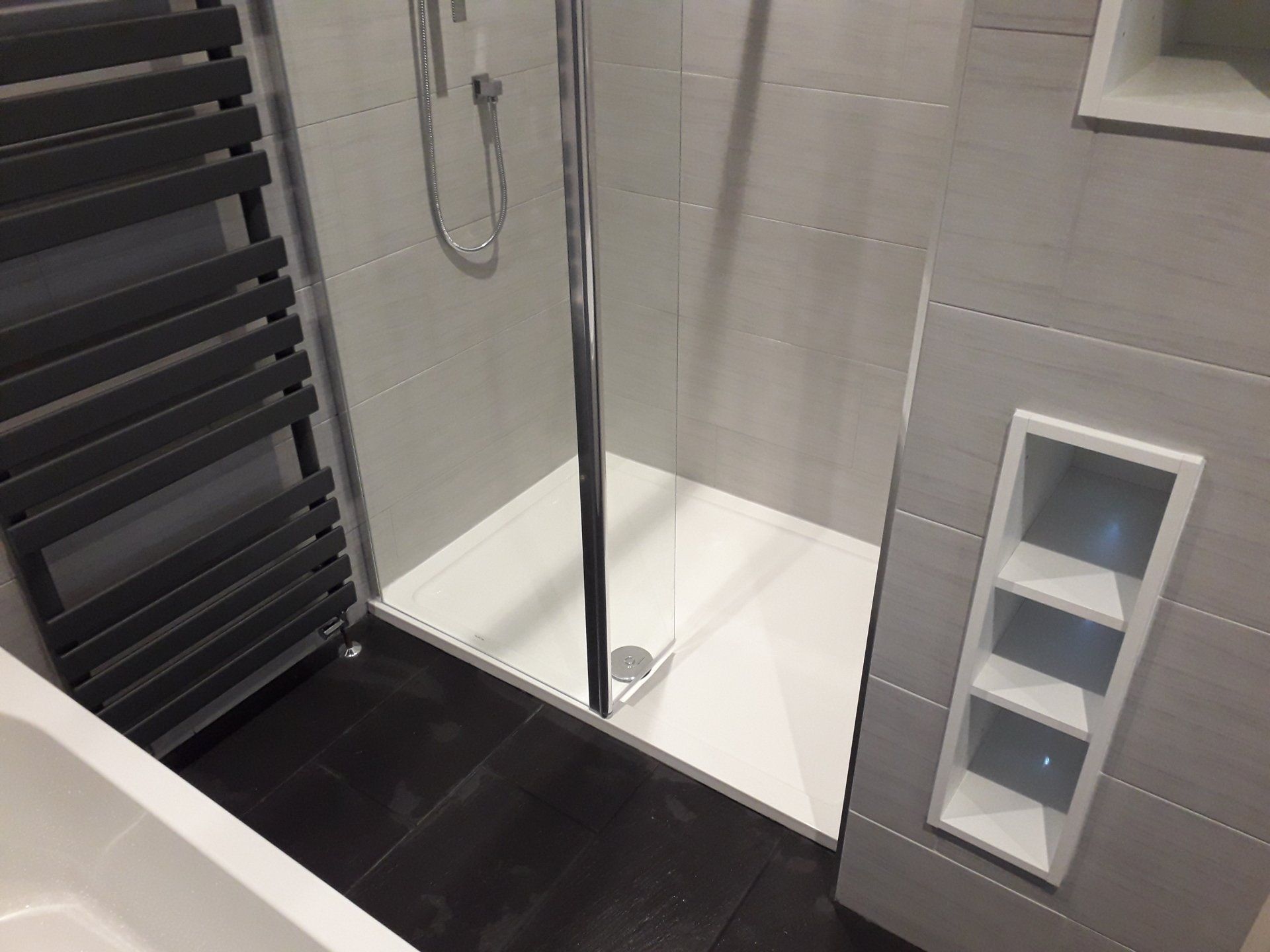 #cascata, #morpeth, #northumberland, #kitcheninstaller, #bathroominstaller, #bathroom, #anthracitetowelradiator, #bespokeniche, #LEDNiche, #walkinshower, #towelniche