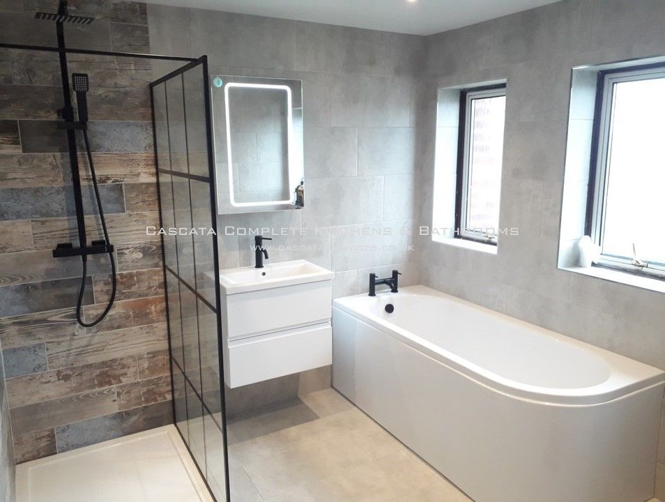 #cascata, #bathroominstaller, #morpeth, #northumberland, #jbath, #greyporcelain, #wallhungbasin, #blackshower, #blackshowergridscreen