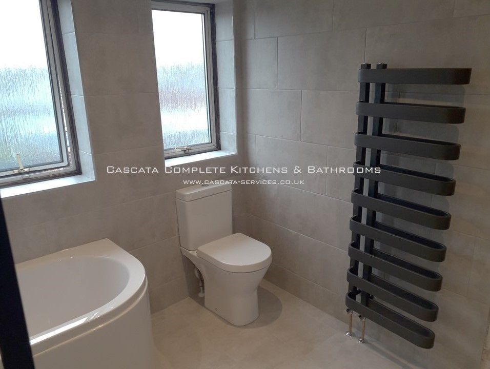 #cascata, #morpeth, #northumberland, #kitcheninstaller, #bathroominstaller, #bathroom, #greyporcelain, #geberitup200, #geberitkappa20, #rak, #blueplanktile, #greyporcelain #blackgridshowerscreen, #blackshower