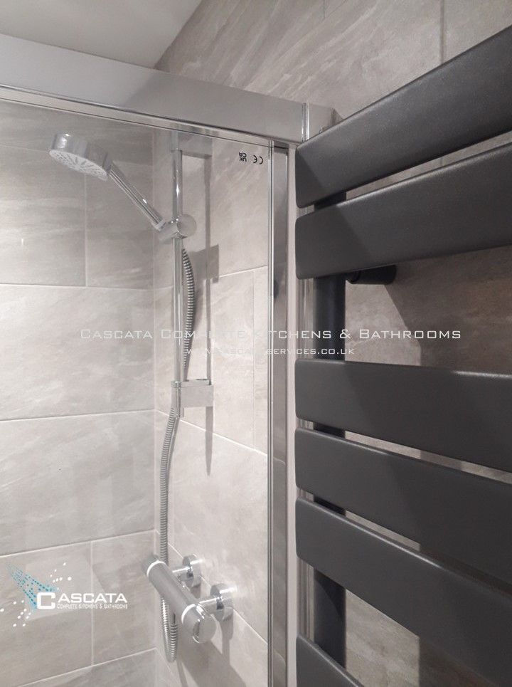 #cascata, #morpeth, #northumberland, #kitcheninstaller, #bathroominstaller, #bathroom, #anthracite, #towelradiator, #miraatom