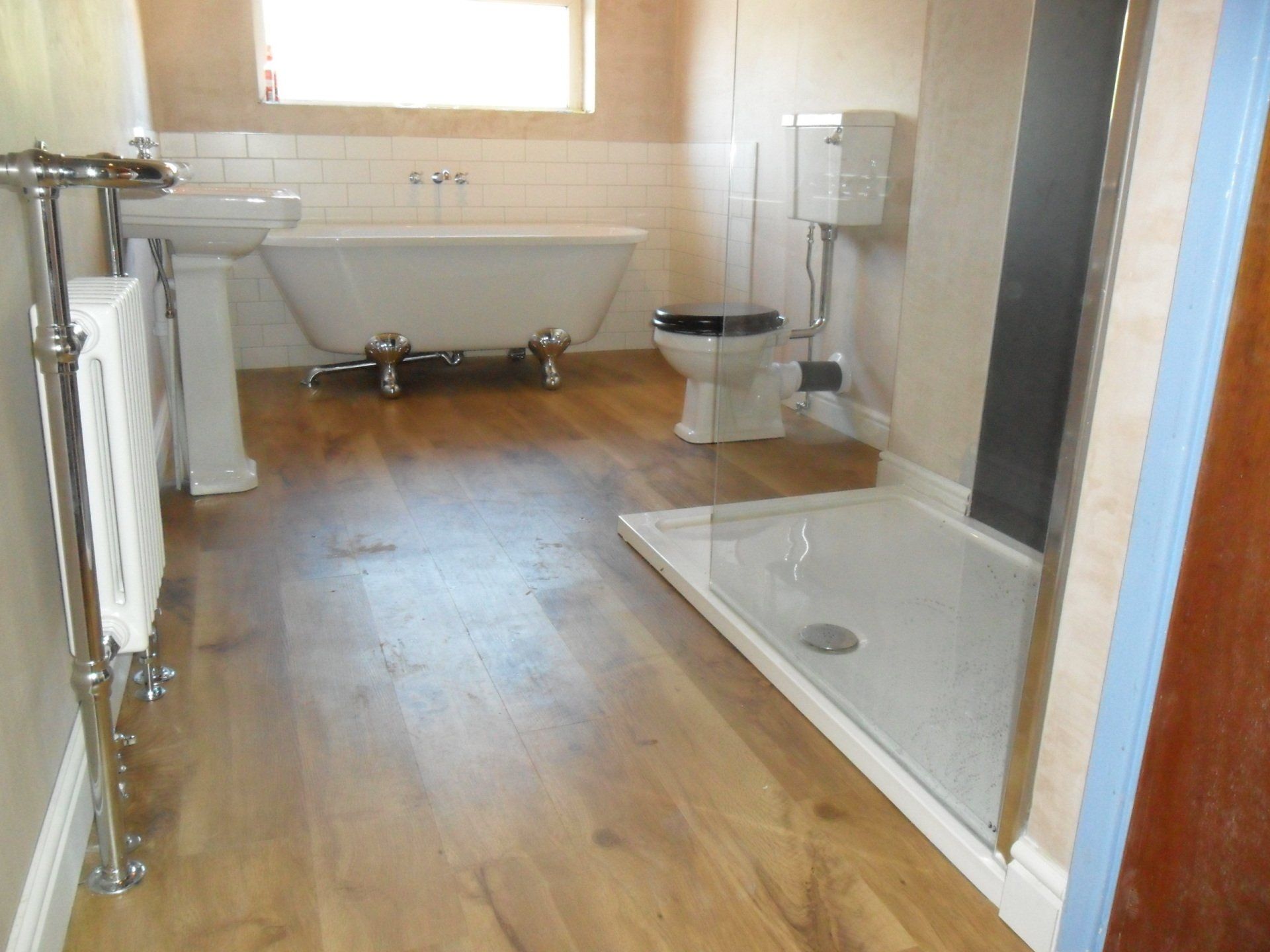 #cascata, #morpeth, #northumberland, #kitcheninstaller, #bathroominstaller, #bathroom, #oakLVT, #victorian, #slipperbath, #traditional