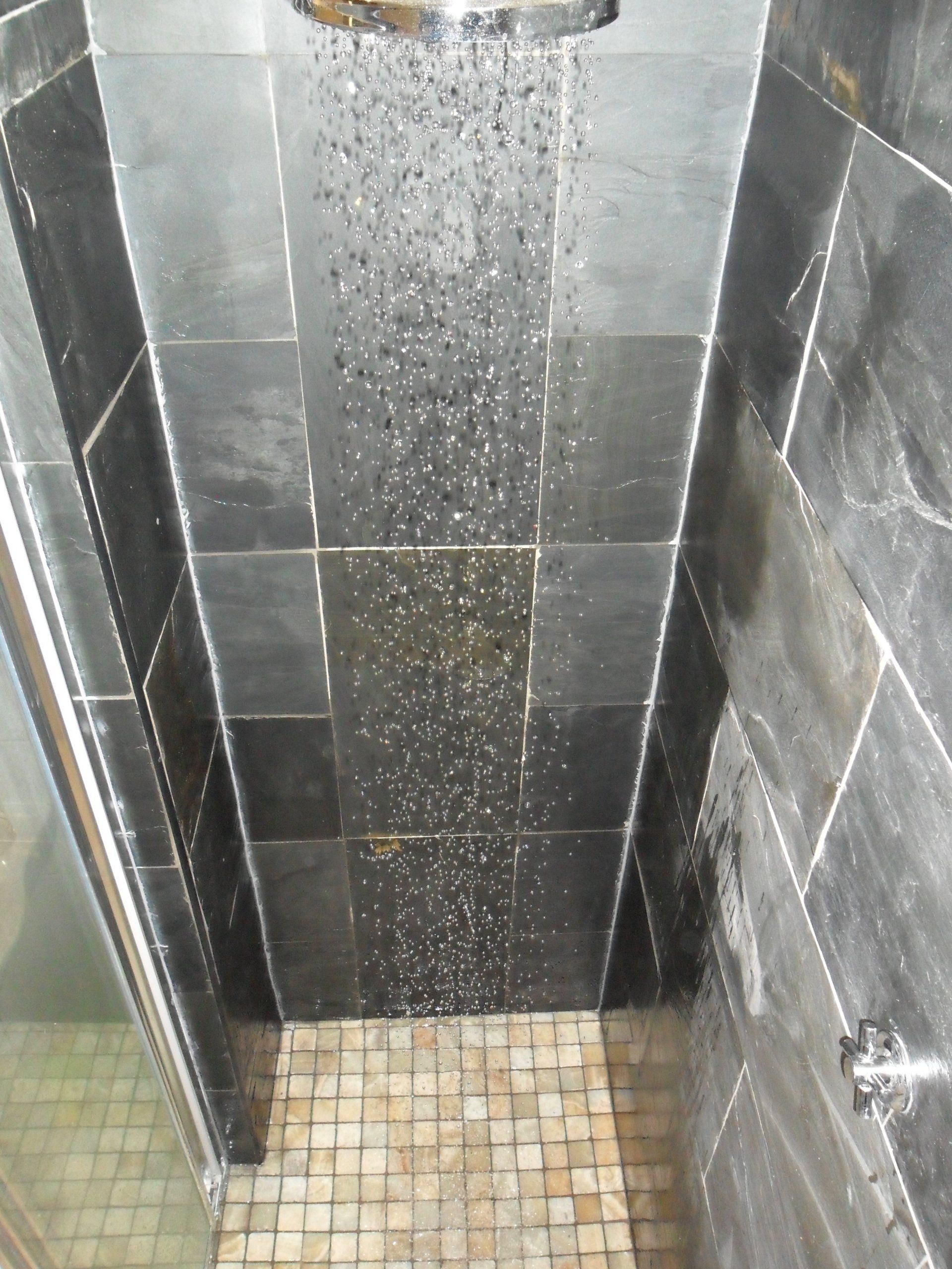 #cascata, #morpeth, #northumberland, #kitcheninstaller, #bathroominstaller, #bathroom, #slate, #rainwatershower, #wetroom