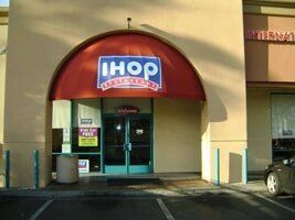 Awnings Commercial — I Hoop Red Awnings in Los Angeles, CA