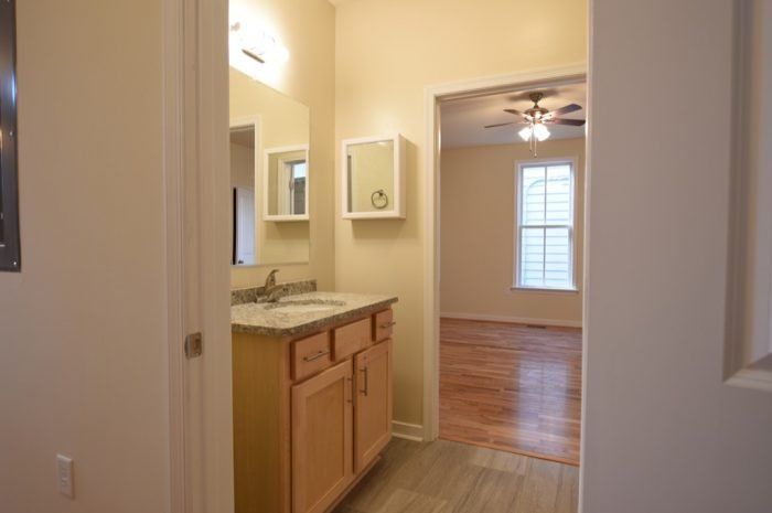 511 N 26th Street Property Image-005 Bathroom