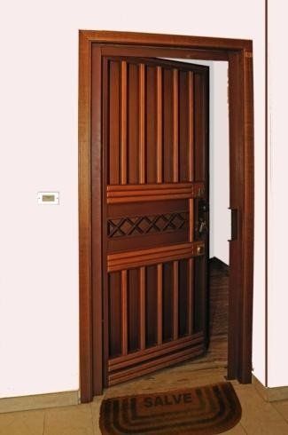 porta unibloc semiaperta