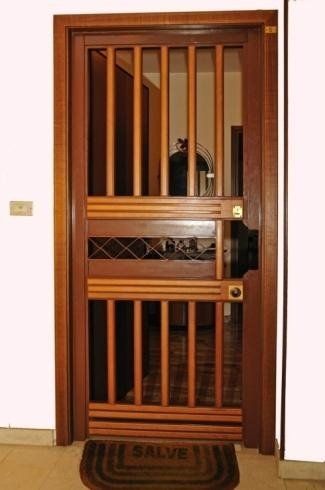 porta unibloc chiusa con porta aperta