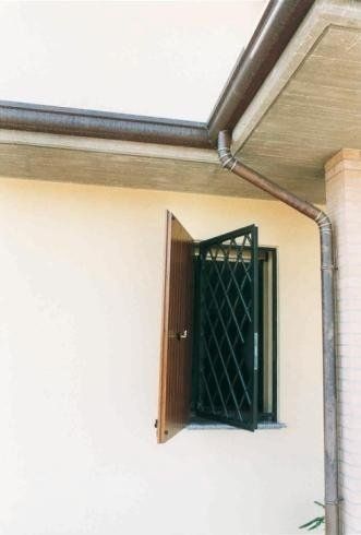 Grata in ferro per scuri