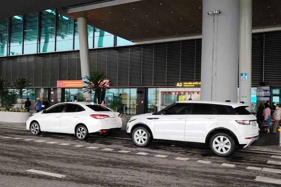 Vietnam private transfer 