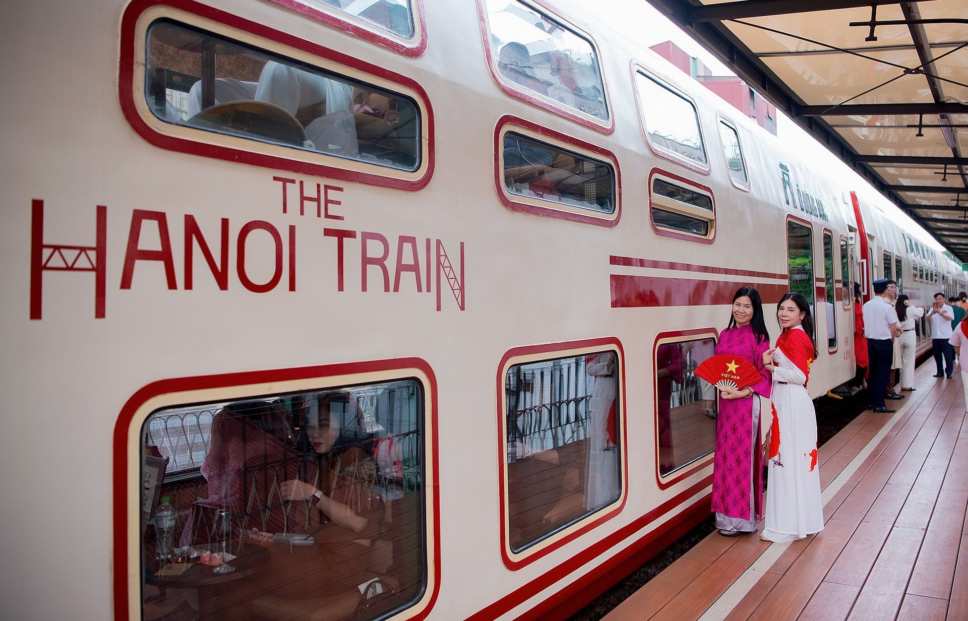 The Hanoi Train
