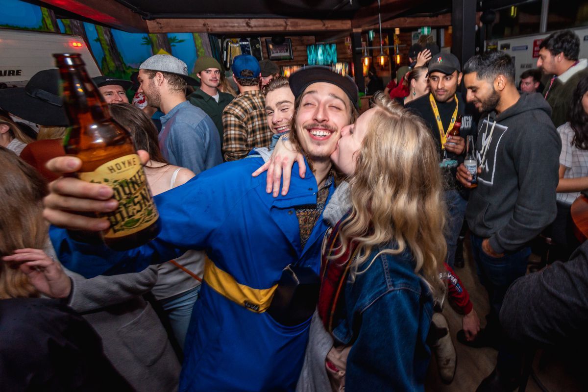 Home Crash Hotel Squamish