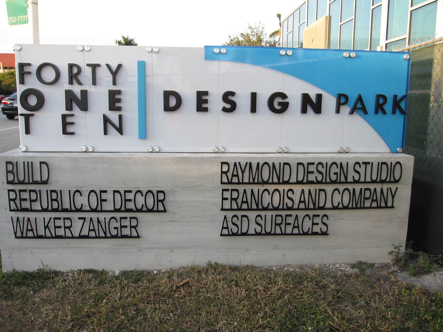 A sign that says forty one ten design park