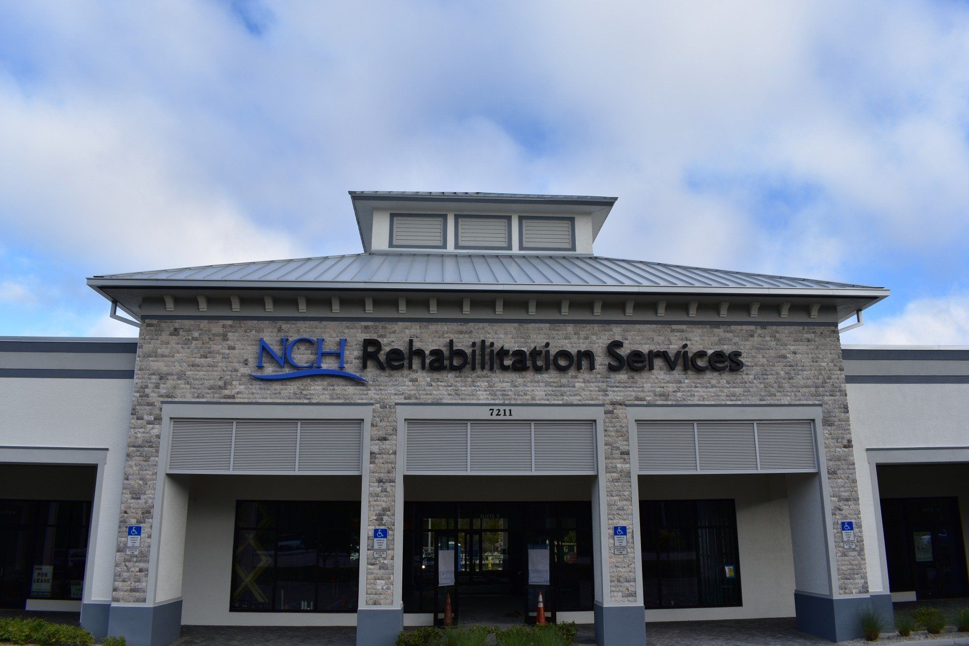 The front of a building that says nch rehabilitation services