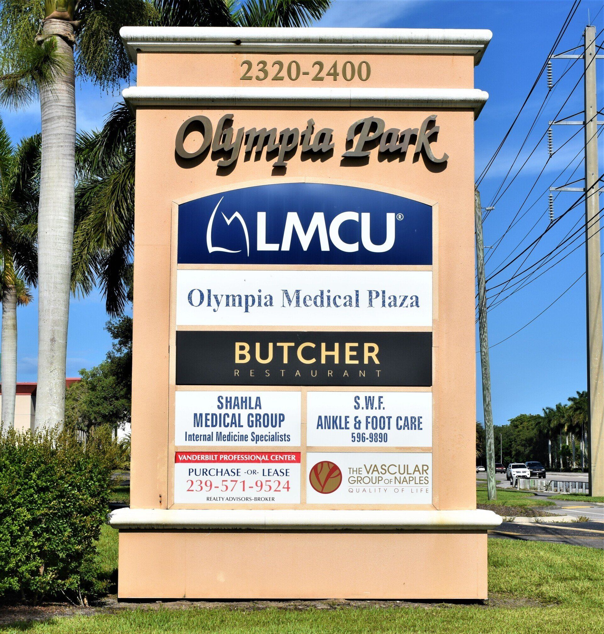 A sign that says olympia park on it