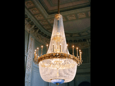 lampadario in cristallo in stile classico