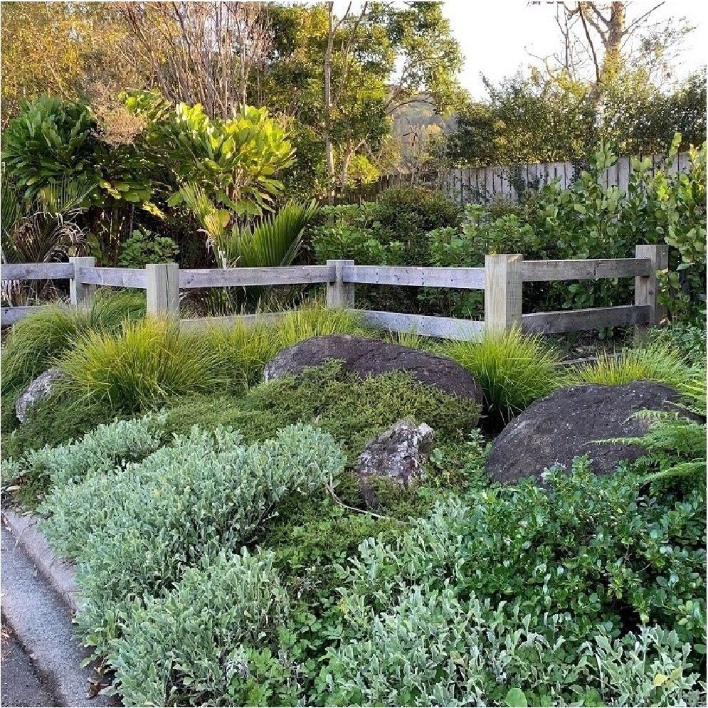 Bill Holden Design & Landscape Ltd creates rock gardens