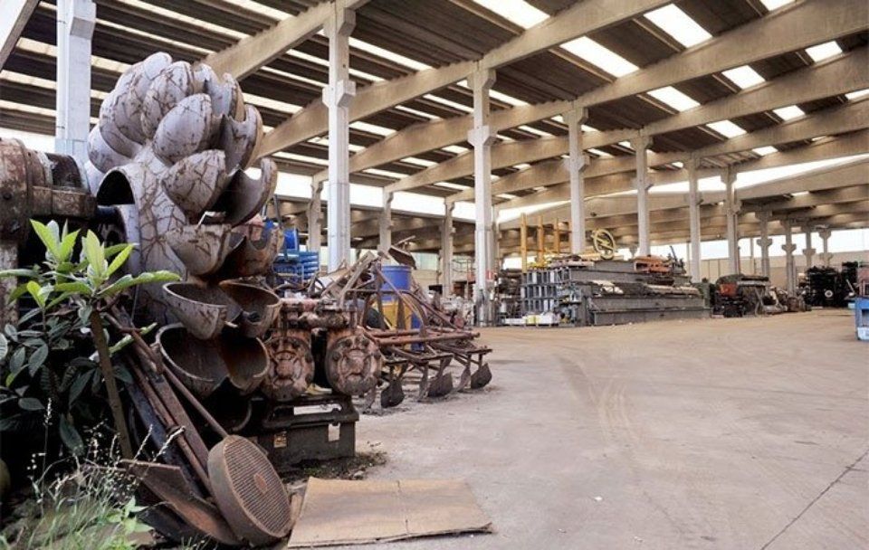 Deposito di rottami metallici