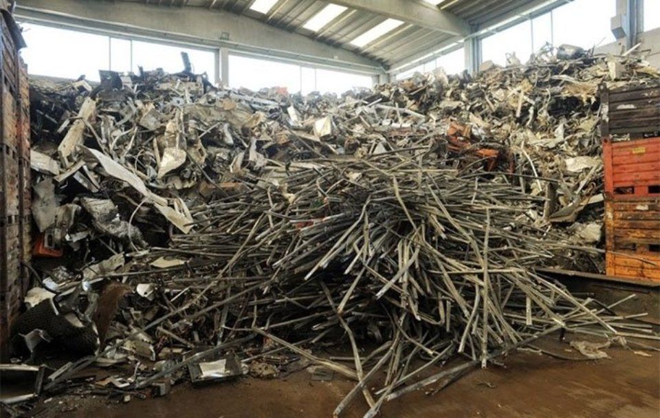 Deposito di rottami metallici