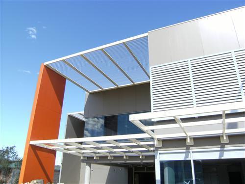 LouvreSpan has one of the most comprehensive ranges of modern internal and external aluminium louvre systems