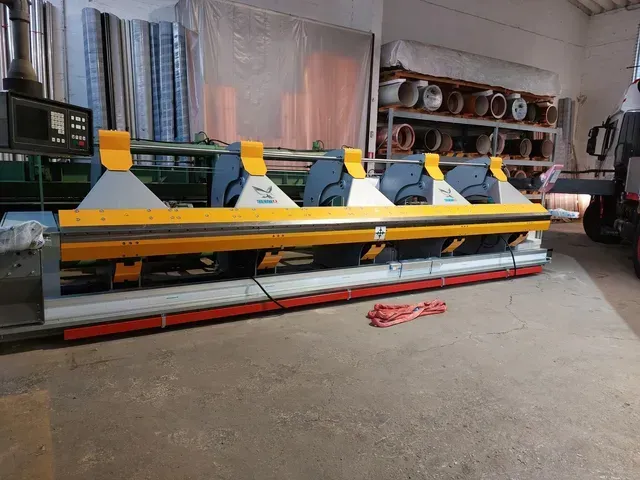 macchinari per produrre elementi in rame