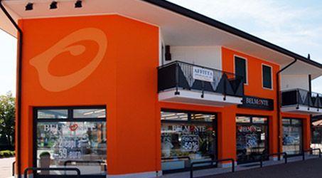 tinteggiatura d'esterni