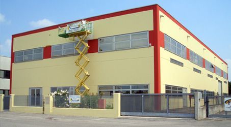 tinteggiatura d'esterni