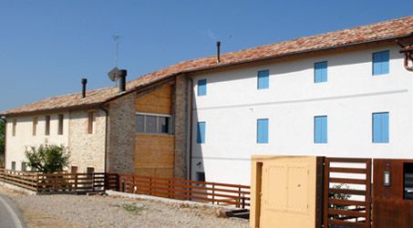 tinteggiatura d'esterni