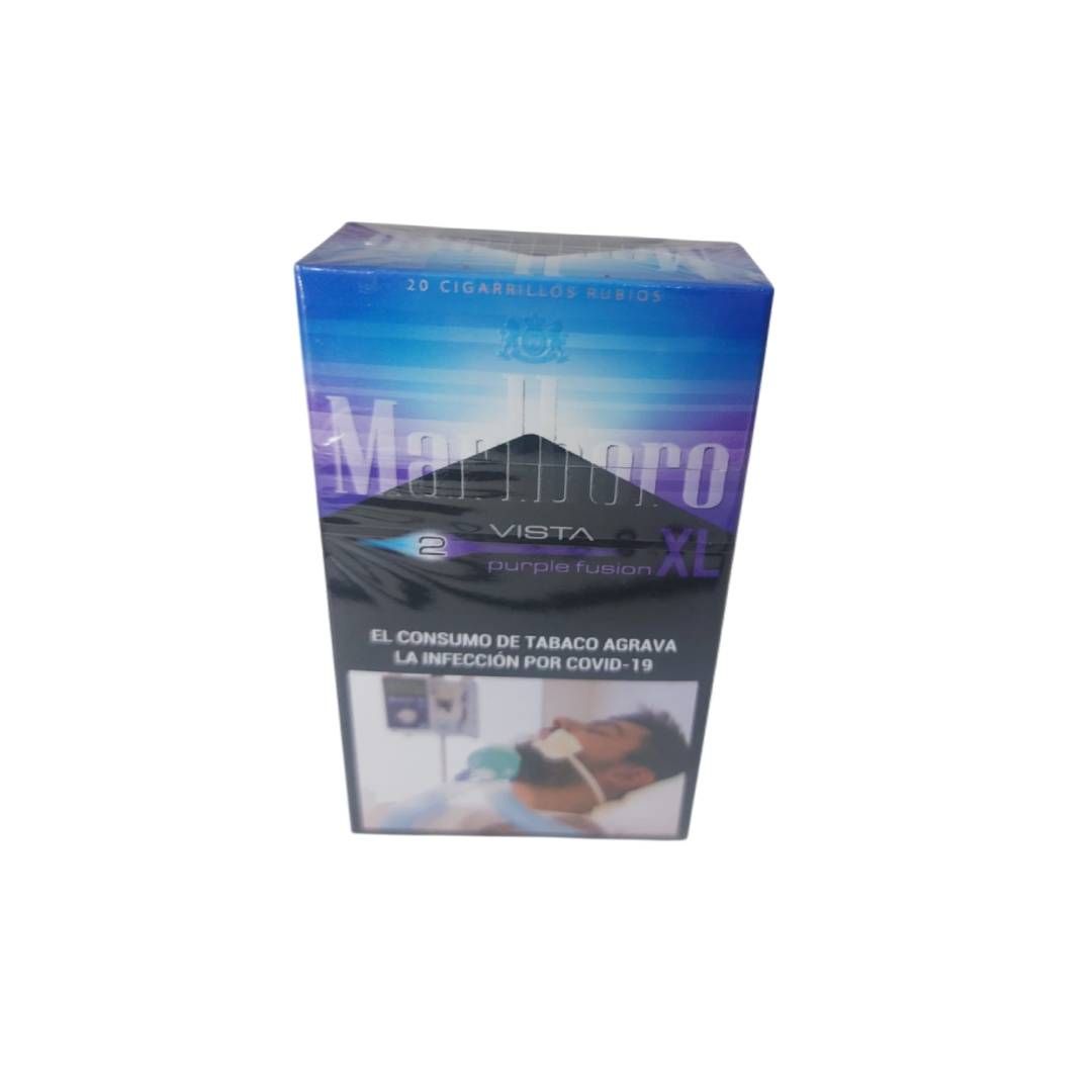 Paquete de cigarrillos Marlboro Viinta XL con advertencia sobre la infección por COVID-19.