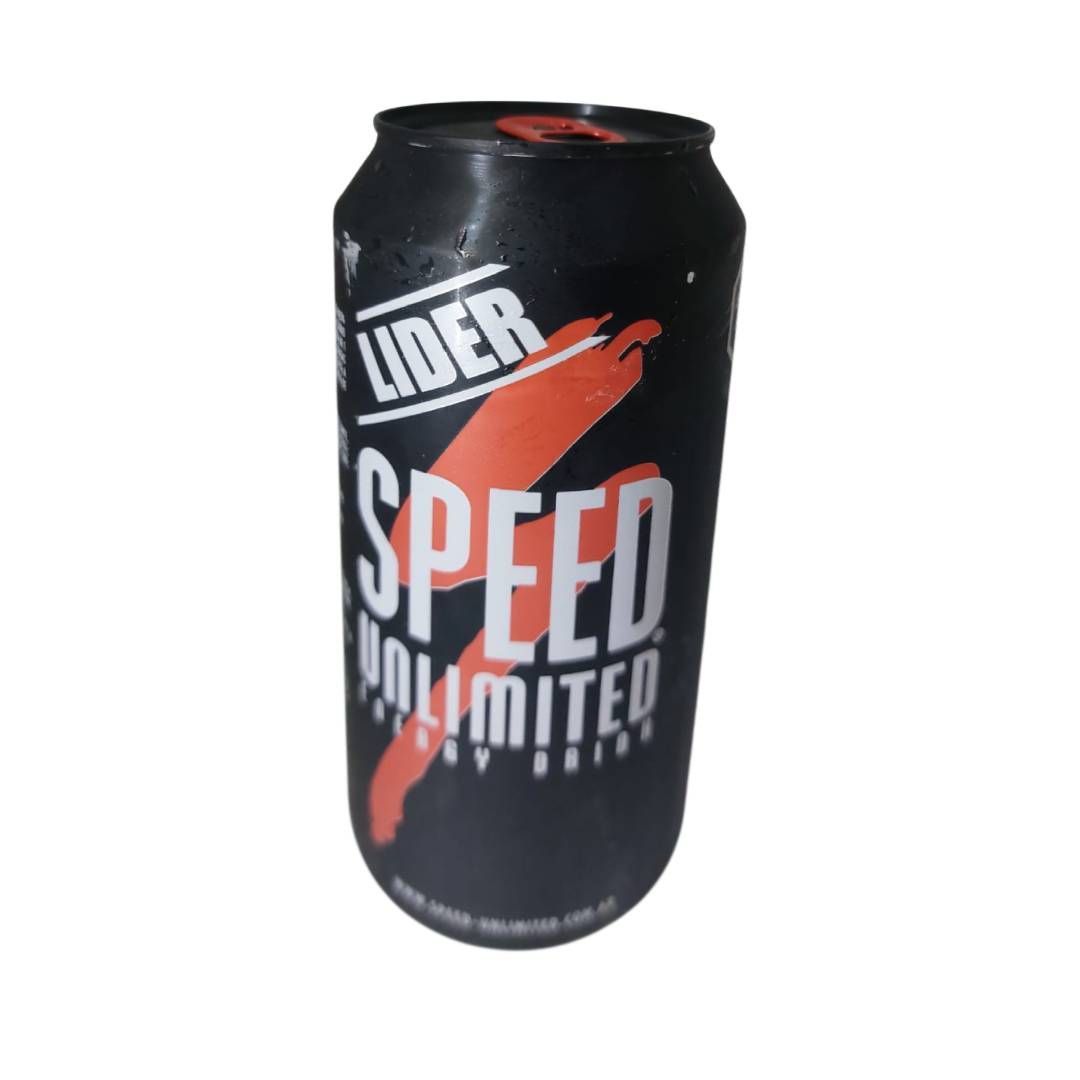 Lata de bebida energética Black Lider Speed ​​con una barra roja.