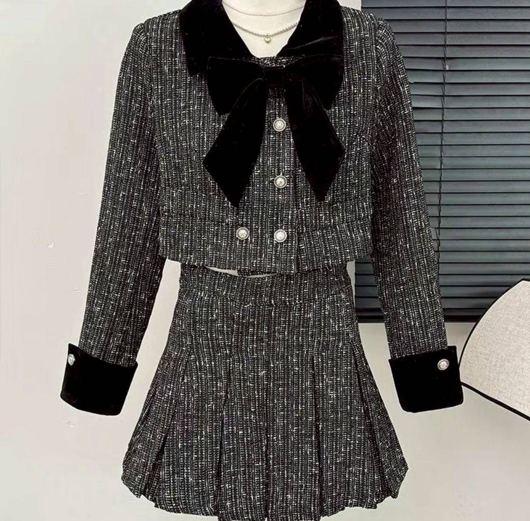 韓系小香風撞色短版西裝外套+高腰A字百褶短裙｜氣質兩件式套裝