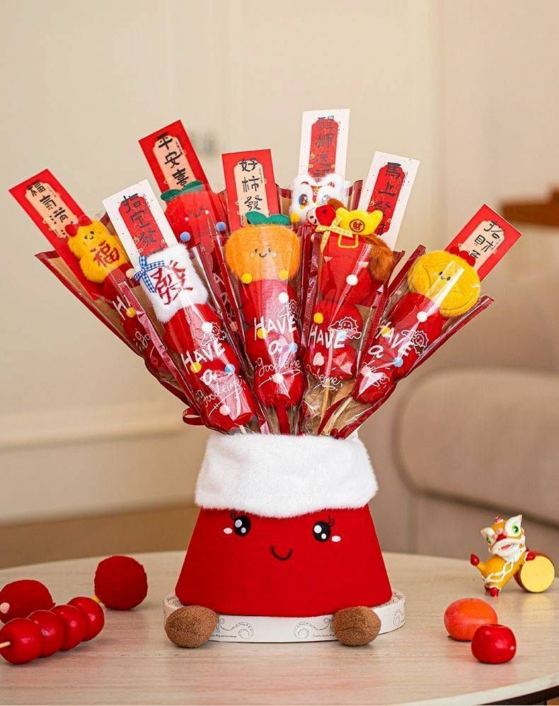 可愛毛絨糖葫蘆桶擺件｜2026 馬年新春拍照道具・喜慶桌面裝飾禮物