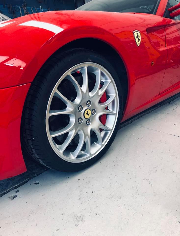 pneumatico per auto sportiva